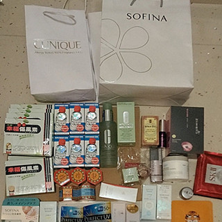 香港晒货：HK败家回来，购入万金油、倩碧、Sofina等