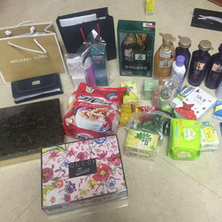 香港晒货：16日杀去铜锣湾sogo不用排队购物归来晒单，购倩碧、SK-II、MK等