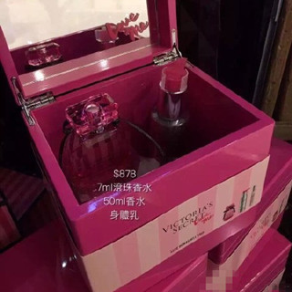香港晒货：12月13日赴港购物实拍维多利亚的秘密香水套盒报价